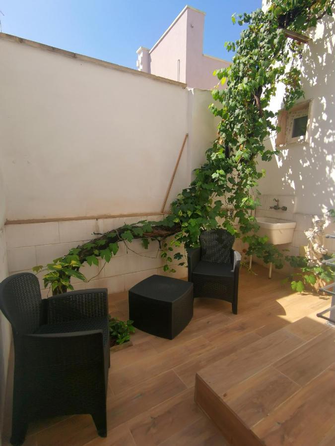 La Pergola Del Centro Apartman Brindisi Kültér fotó