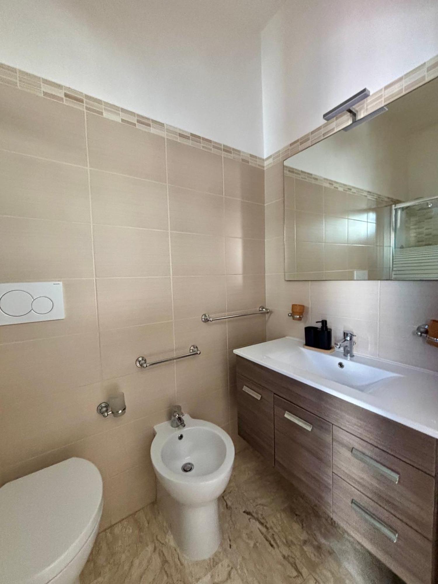La Pergola Del Centro Apartman Brindisi Kültér fotó