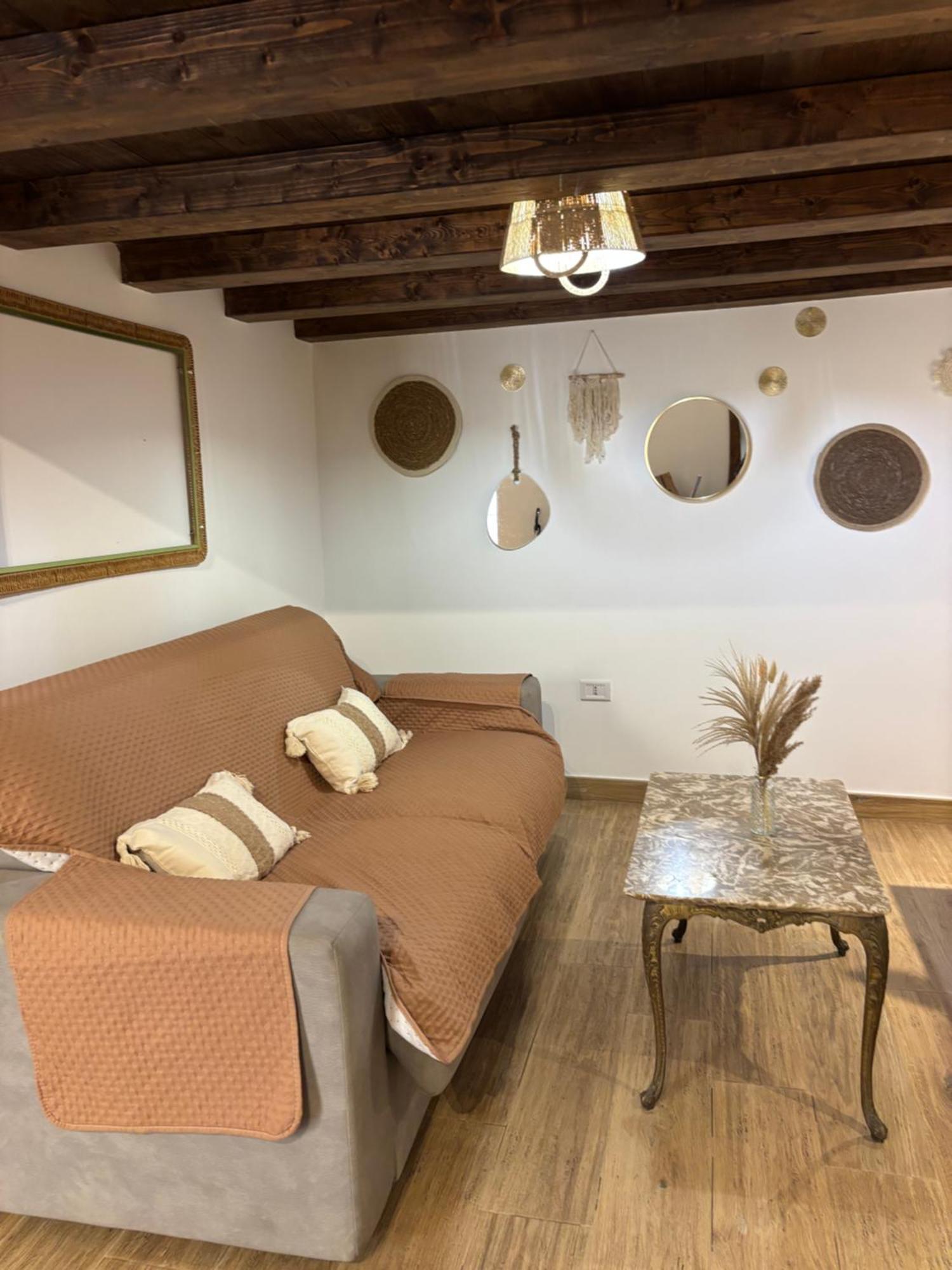 La Pergola Del Centro Apartman Brindisi Kültér fotó